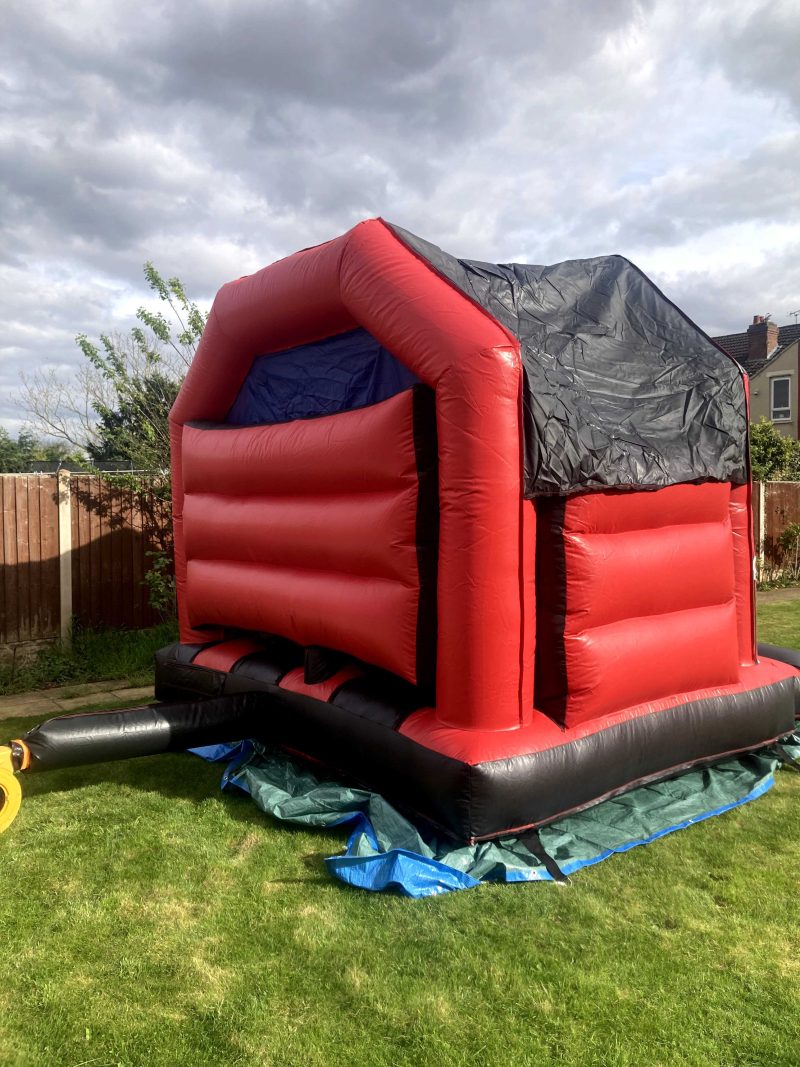 12ft x 12ft Children’s TikTok Star Bouncy Castle