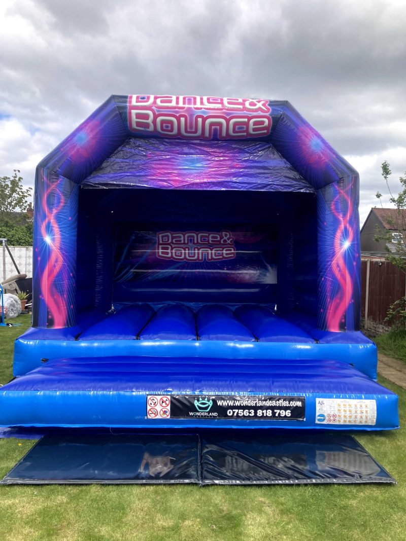 15ft x 16ft Adults and Children’s Dance & Bounce Showstopper Bouncy Castle